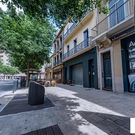 Le Zen 4 Pers Centre بيربينيو